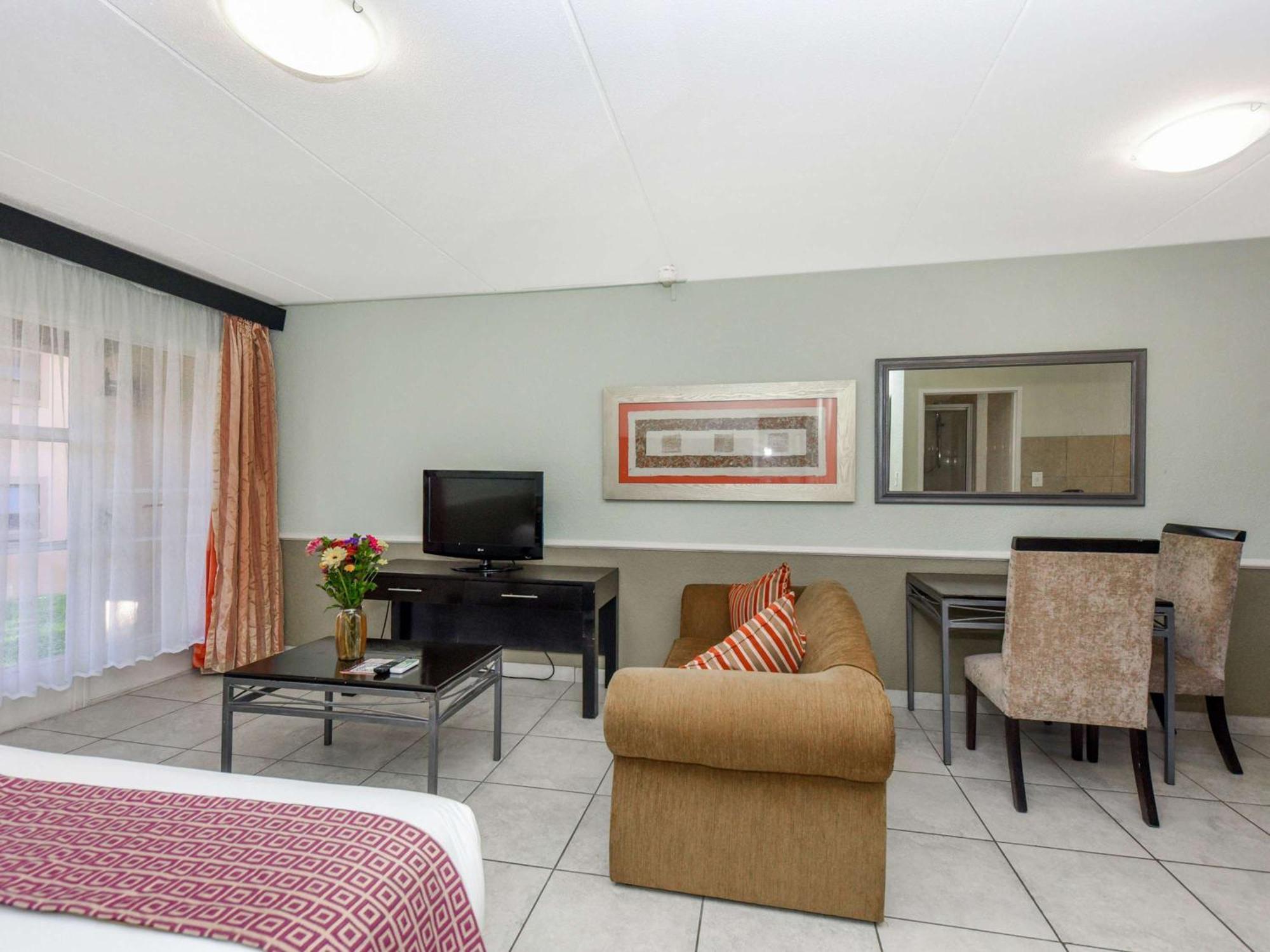 Mercure Hotel Nelspruit Mbombela Екстер'єр фото