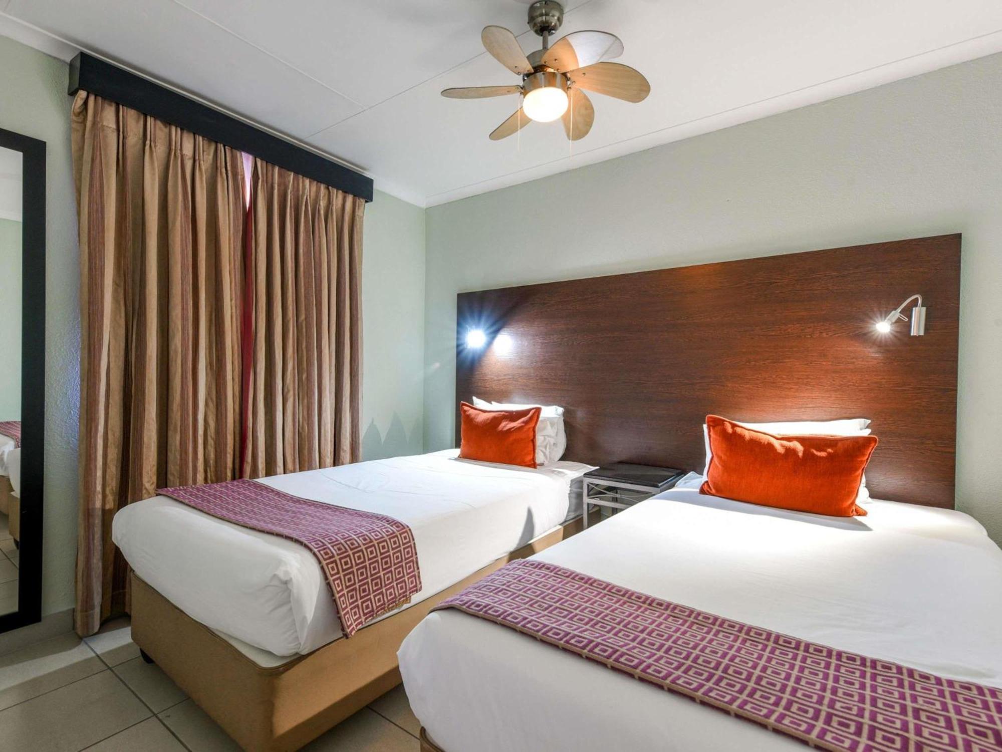 Mercure Hotel Nelspruit Mbombela Екстер'єр фото